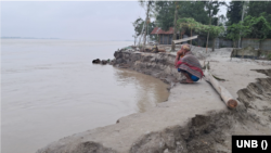 কুড়িগ্রামে তিস্তার ভাঙন: নদীগর্ভে বসত-বাড়ি, আবাদি জমি। 