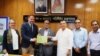 ‘সাসটেইনেবল অ্যান্ড গ্রিন ফ্রেমওয়ার্ক এনগেজমেন্ট’ বিষয়ে বাংলাদেশ-ডেনমার্ক যৌথ কর্মপরিকল্পনার উদ্বোধনে ডেনমার্কের উন্নয়ন সহযোগিতা মন্ত্রী ড্যান জার্গেনসেন ও প্রধানমন্ত্রীর জলবায়ু পরিবর্তন বিষয়ক বিশেষ দূত সাবের হোসেন চৌধুরী।