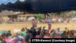 ၂၀၂၃ခုနှစ် ဇူလိုင်လ ၁၂ရက်နေ့မနက် ကရင်နီပြည်နယ်တွင်း လေကြောင်းတိုက်ခိုက်မှုကြောင့် ရှားတောနဲ့ မယ်ဟောင်ဆောင် ထိုင်းမြန်မာနယ်စပ်နားမှာ ဒုက္ခသည် ၅,၀၀၀ ဝန်းကျင် ထွက်ပြေးလာ (မှတ်တမ်းရုပ်ပုံ)
