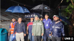 চট্টগ্রামের জেলা প্রশাসক আবুল বাসার মোহাম্মদ ফখরুজ্জামান নগরীর আকবরশাহ এলাকার বিজয়নগর ও ঝিল পাহাড় এলাকায় অভিযান পরিচালনা করেন।
