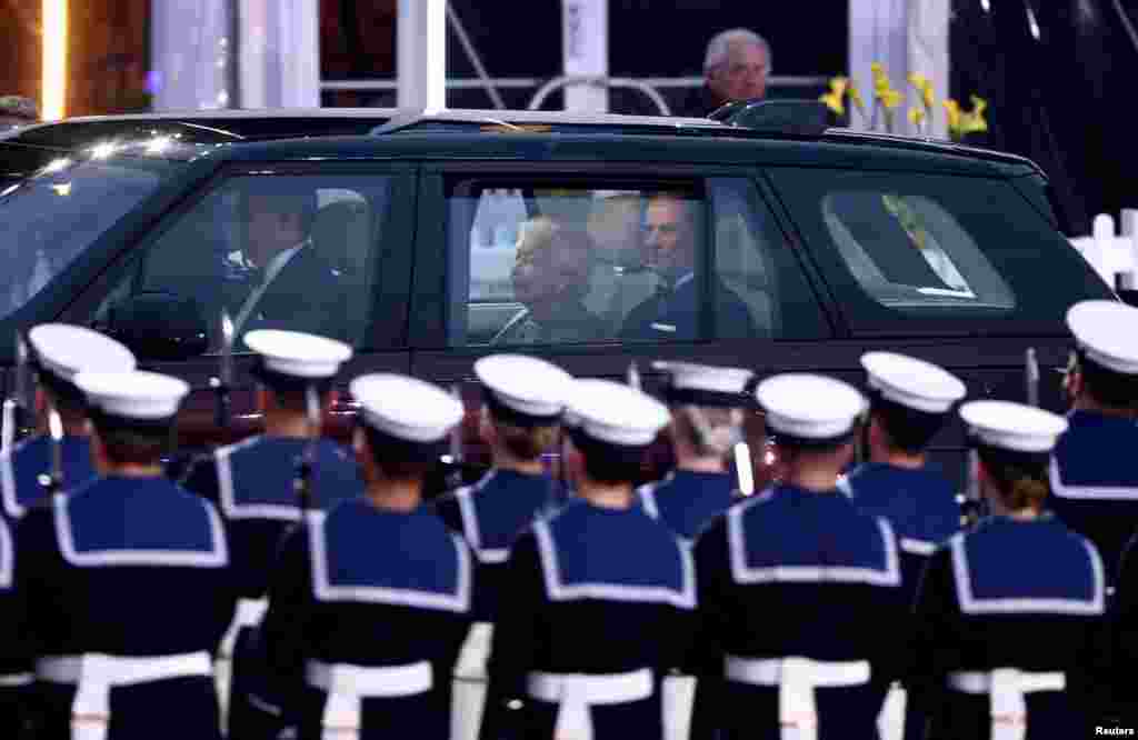 Britain&#39;s Queen Elizabeth and Prince Edward, Earl of Wessex, arrive to watch the Royal Windsor Horse Show Platinum Jubilee Celebration at Windsor Castle in Windsor, May 15, 2022.