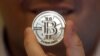 หน่วยเงินอิเล็คทรอนิคส์ที่เรียกว่า Bitcoin กำลังเป็นที่นิยมเพิ่มมากขึ้นเรื่อยๆ ซึ่งรัฐบาลหลายประเทศไม่ขัดขวาง