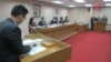  台湾官员就反恐议题在立法院接受质询(美国之音张永泰拍摄)