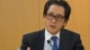 日本贸易振兴机构理事长石毛博行经常对驻日外国记者召开恳谈会（美国之音歌篮拍摄）