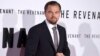"The Revenant" ทะลวงด่านหนังสยองขวัญและภาพยนตร์ตลกขึ้นมาเทียบท่าอันดับสอง 