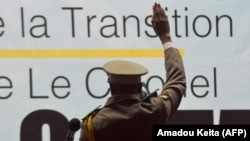 Kanali Assimi Goita, kiongozi wa mapinduzi ya kijeshi nchini Mali akiapishwa kama rais wa mpito mjini Bamako, Juni 7,2021. Picha ya Reuters