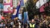 香港2019年元旦游行时部分民众要求英国重新接管香港（美国之音记者申华 拍摄）